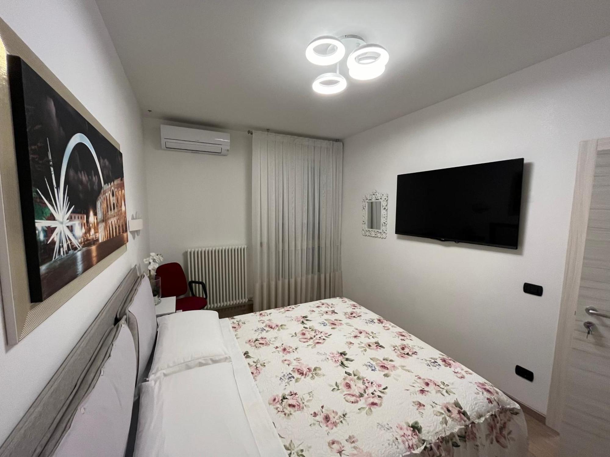 B&B G&G Verona Eksteriør billede